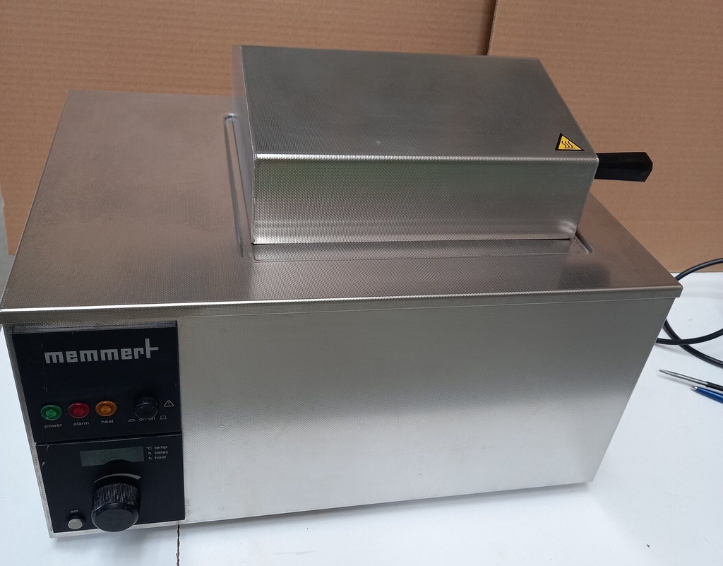 Réparation bain marie MEMMERT WB 7